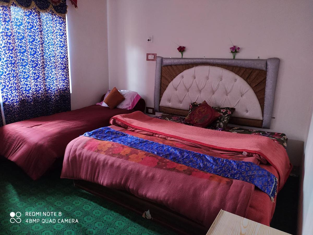 Hotel New Heaven Canal Srīnagar Extérieur photo
