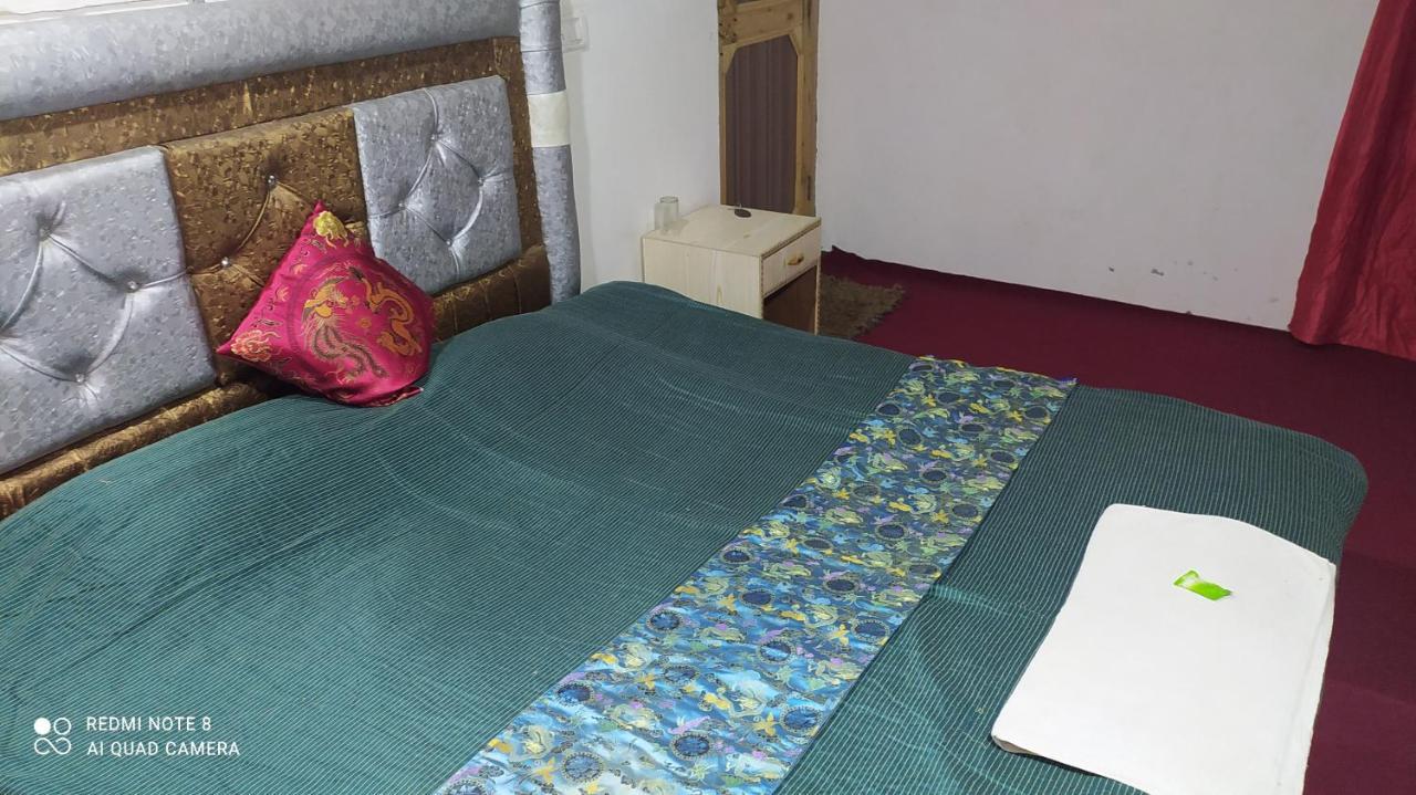 Hotel New Heaven Canal Srīnagar Extérieur photo