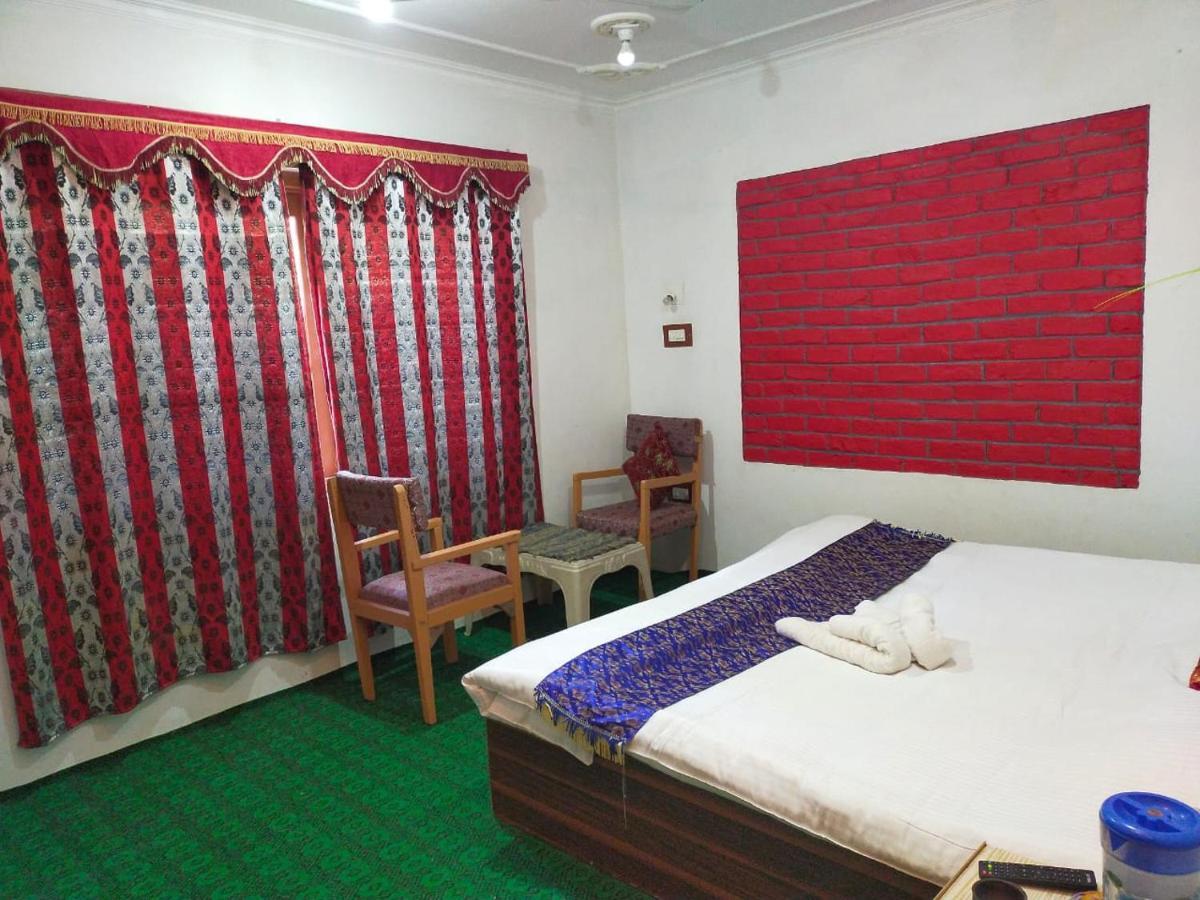 Hotel New Heaven Canal Srīnagar Extérieur photo